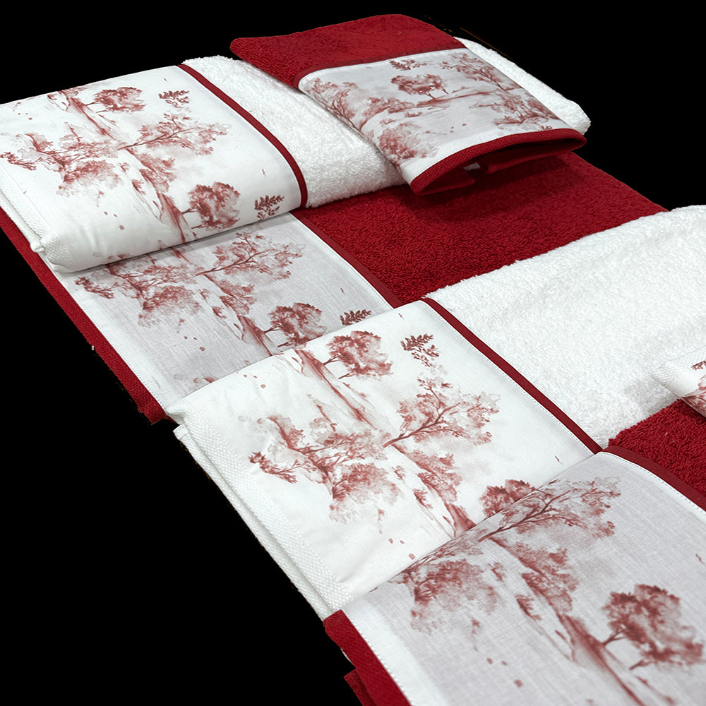 Juego de toallas doble, diseño Toile Jouy bosque combinando colores granate/blanco.